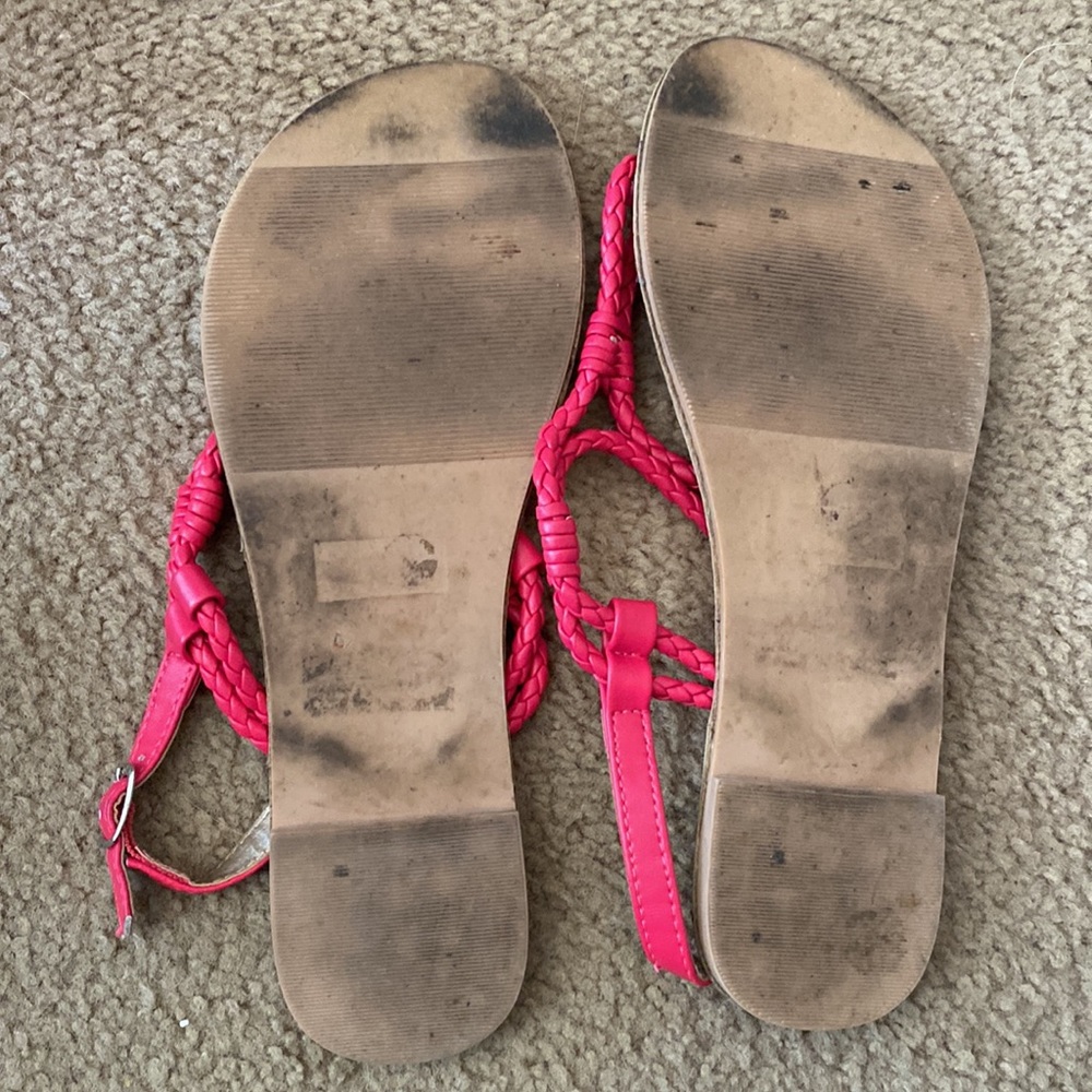 Sandals - Picture 4 of 4
